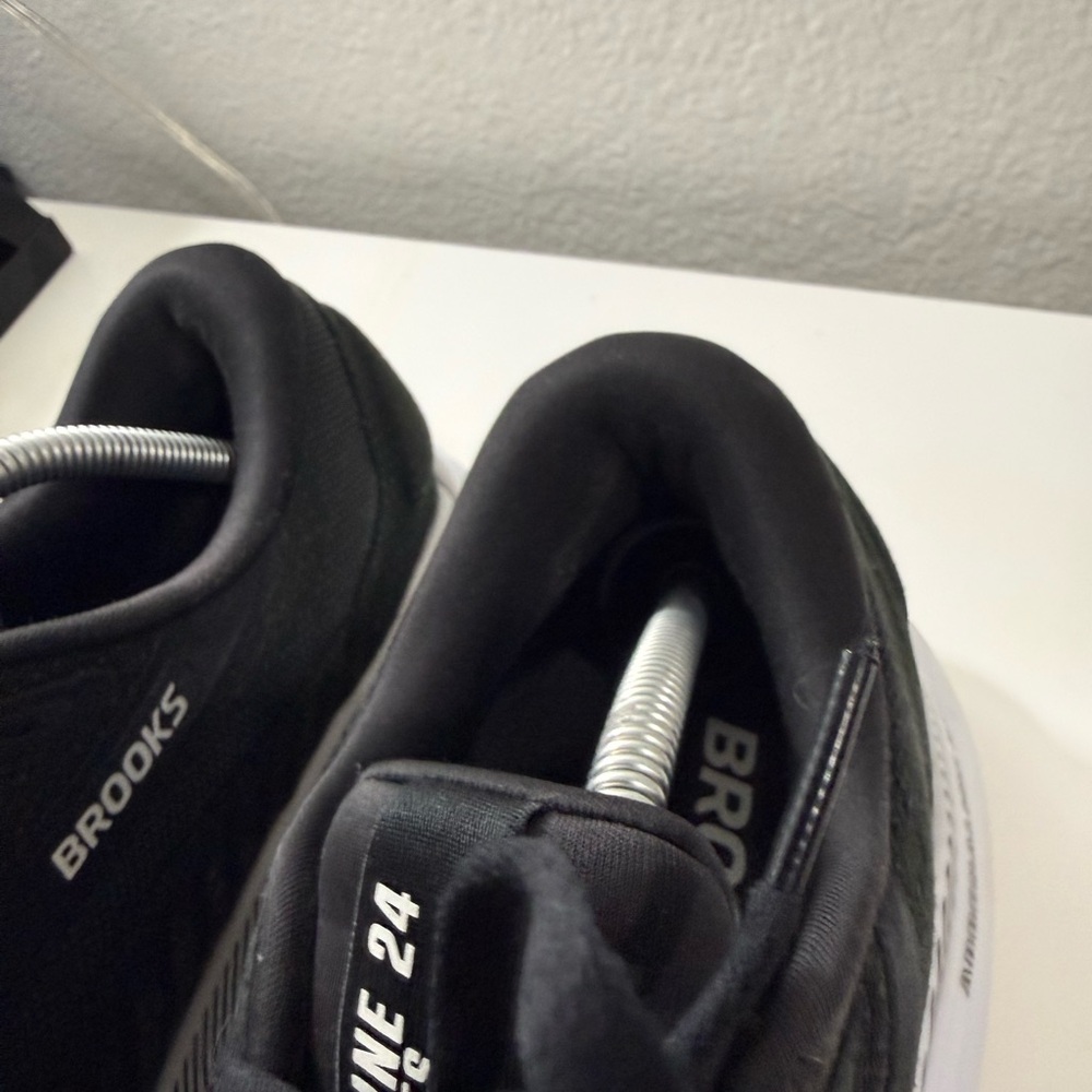 Brooks adrenaline 24 Black and White Athletic Sneakers - Picture 11 of 12